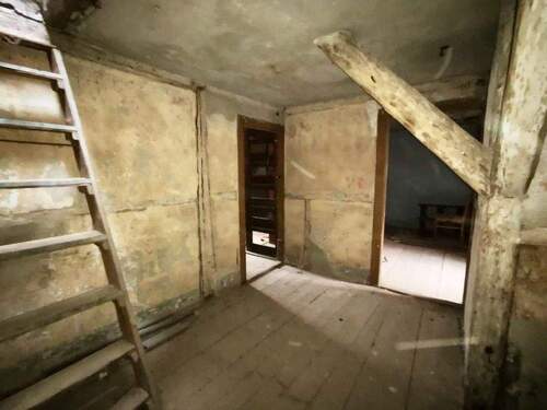 Maisonette 2 OG ausbaubar - 