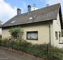 Modernisierte Souterrain Eigentumswohnung 97 m² Garten Terrasse modernes Bad Einbauküche Wärmepumpe - Eitorf