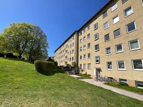 Hausansicht - Dein neues Wohlfühl-Zuhause - kompakt & perfekt geschnitten!