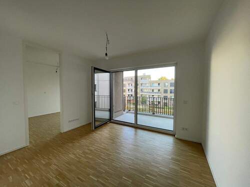 Wohnzimmer - 3 Zimmer Etagenwohnung zur Miete in Nürnberg