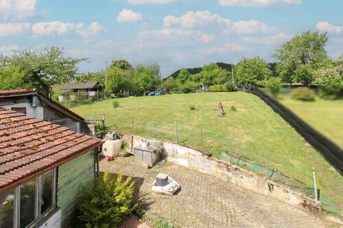 Aussicht aus DG - 1 Zimmer Mehrfamilienhaus, Wohnhaus in Burladingen