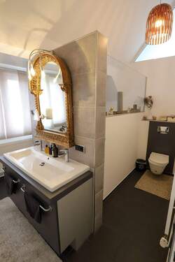 Wannenbad-Dachgeschoss-Ansicht 2 - 