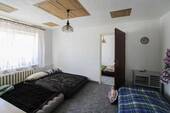 Schlafzimmer 2 OG - 