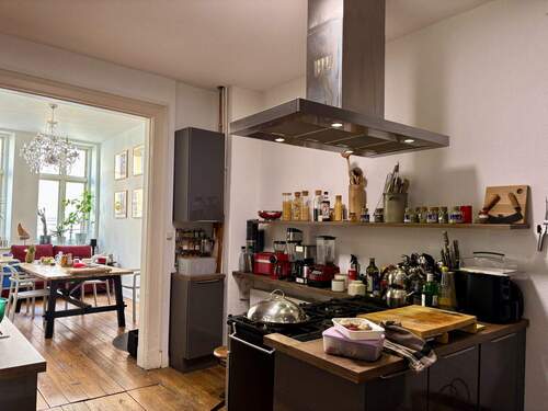 Küche mit Blick ins Esszimmer - EG - 