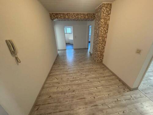 Bild 4 - Etagenwohnung mit 120,00 m&sup2; in Neuberg zur Miete