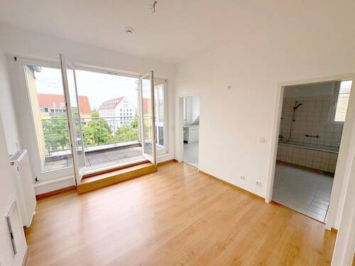 Verbinde Herzstück mit Essdiele & Frühstücksbalkon - 2 Zimmer Terrassenwohnung in Teltow