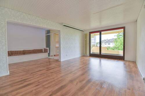 Wohnzimmer - 3 Zimmer Etagenwohnung zum Kaufen in Bad Schwartau