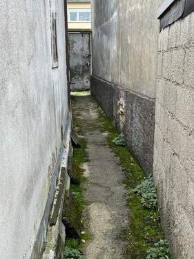 12 Zwischengang zum Nachbarn - 
