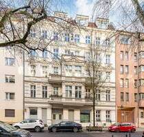 Helle Zwei-Zimmer-Dachgeschosswohnung am Klausernerplatz - Berlin Charlottenburg