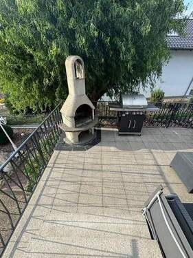 18 Terrasse mit Grill - 