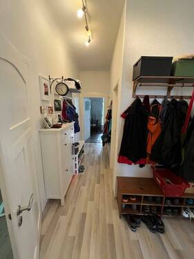 Flur - 5 Zimmer Etagenwohnung in Gotha