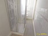 Bad mit Dusche - 2 Zimmer Etagenwohnung in Hainichen
