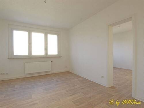 Wohnzimmer - Etagenwohnung mit 45,60 m&sup2; in Hainichen zur Miete