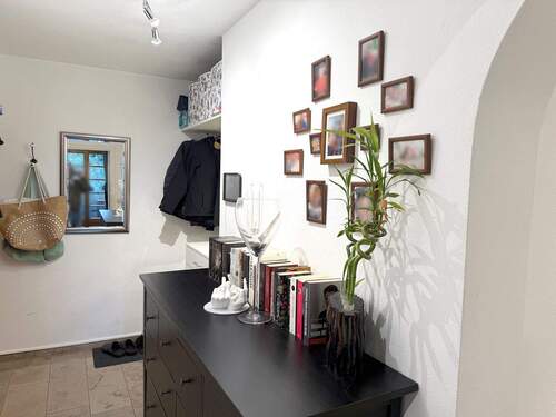 Diele.jpg - 3 Zimmer Etagenwohnung zum Kaufen in Bad Reichenhall