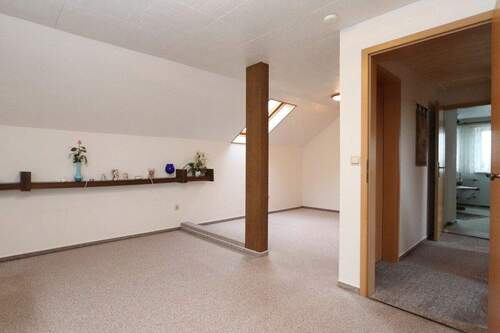 Raum 1a Dachgeschoss - 