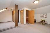 Raum 1b Dachgeschoss - 