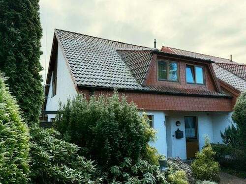 Ansicht - Geräumige Doppelhaushälfte mit Carport in Schneverdingen-Insel