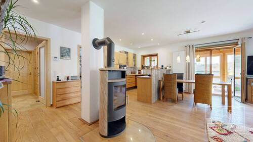 Wohn/Esszimmer und Küche - 4 Zimmer Bungalow zum Kaufen in Dimbach