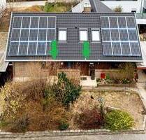 Zwei Eingänge - Wohnen und Arbeiten perfekt vereint - Kürnbach