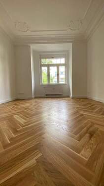 Referenzfoto Wohnzimmer - 4 Zimmer Terrassenwohnung zur Miete in Chemnitz