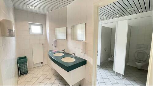 Toiletten im 3. OG - 