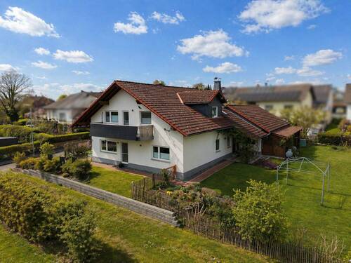 Außenansicht - 6 Zimmer Einfamilienhaus zum Kaufen in Rauschenberg