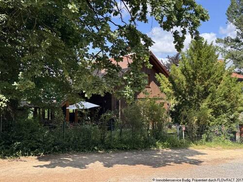 Blick von der Straße zum Grundstück - 5 Zimmer Einfamilienhaus in Woltersdorf