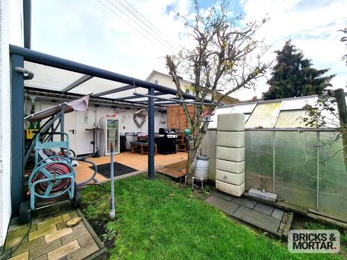 Eigener Garten - 3-Zimmer Wohnung im Herzen Althegnenbergs mit Balkon und eigenem Gartenanteil