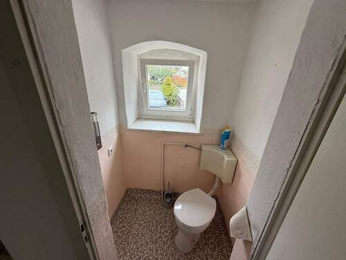 WC - 