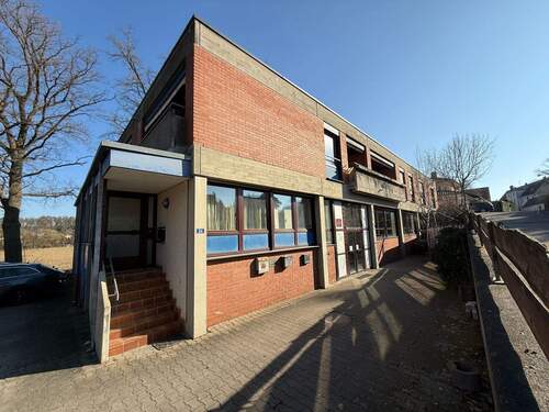 SüdAnsicht - Mehrfamilienhaus, Wohnhaus zum Kaufen in Buckenhof