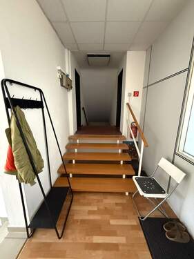 Flur vor Massagepraxis - 