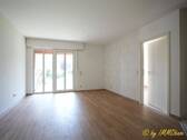 Blick in den Wohnraum - 2 Zimmer Etagenwohnung in Frankenberg
