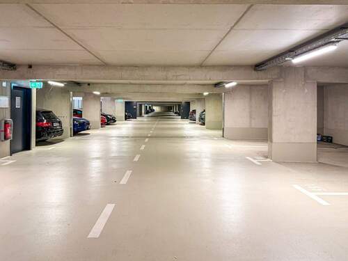 Parkhaus für sicheres Parken - 
