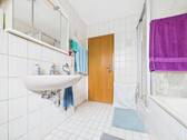 Badezimmer (1.OG) - 