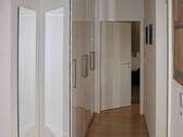 Flur mit Schrank - 