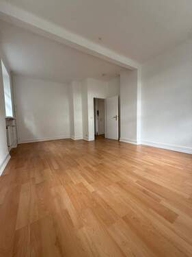 Wohnzimmer - 2 Zimmer Etagenwohnung in Hamburg
