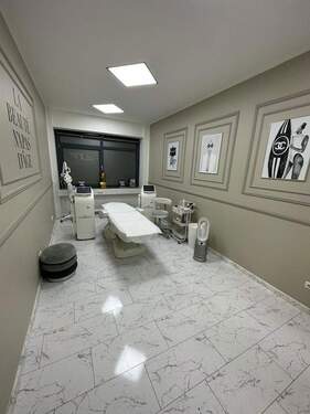 Behandlungsraum - Büro in Unterschleißheim