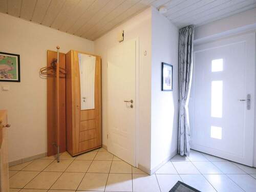 EG - Eingangsbereich - 4 Zimmer Reihenmittelhaus in Osterrönfeld