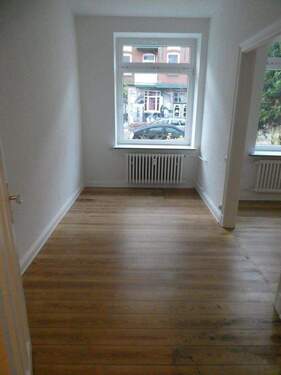 Wohnzimmer - 3 Zimmer Etagenwohnung zur Miete in Kiel