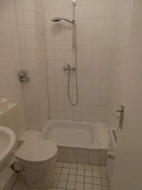 Badezimmer - Etagenwohnung mit 57,00 m&sup2; in Kiel zur Miete