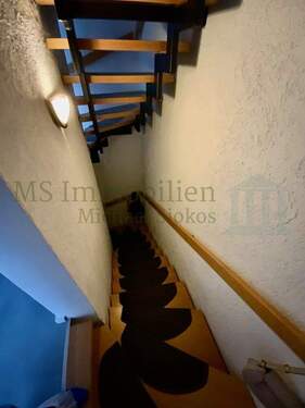 Treppe KG - 