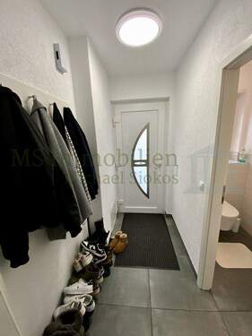 Eingang - 4 Zimmer Einfamilienhaus zum Kaufen in Lampertheim / Neuschloß