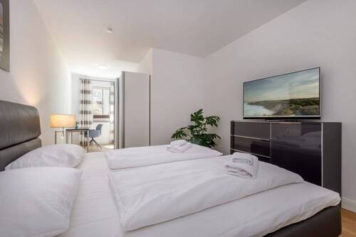 Schlafzimmer 2 mit kleiner Arbeitsecke / Büro, hoc - 