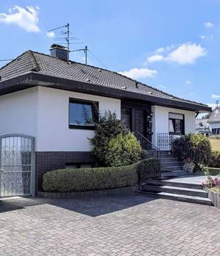 Bild 1 - Bungalow mit Energieklasse C & neuer Heizung