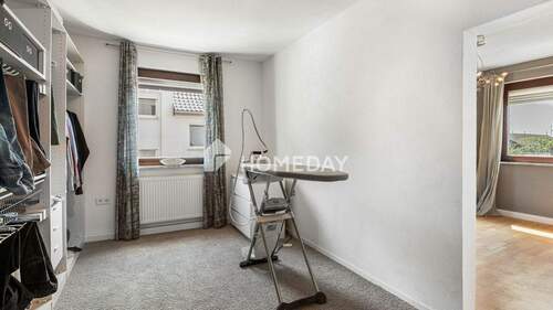 1. OG Ankleidezimmer 1 - 