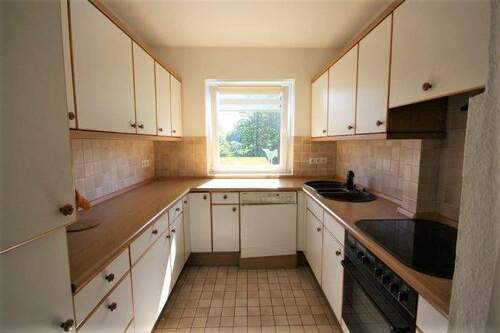 Küche mit Einbauküche - 3 Zimmer Etagenwohnung in Rendsburg