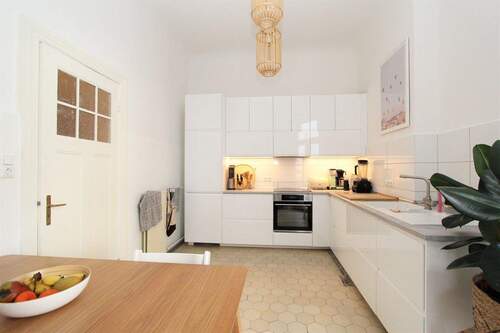 Ehemalige Einbauküche - Etagenwohnung mit 242,00 m&sup2; in Hamburg / Ottensen zur Miete