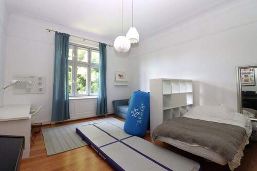 Schlafzimmer 4 - 