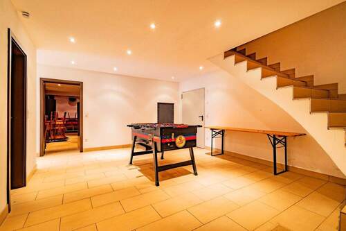 Kellerraum mit Zugang zum Partykeller - 