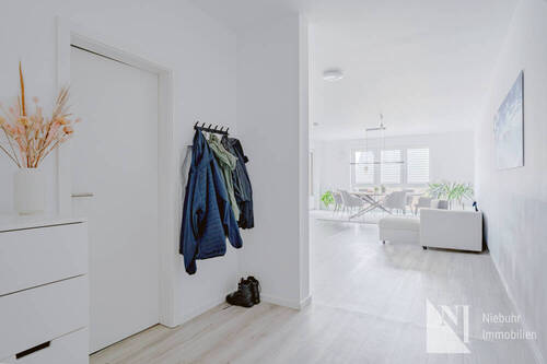 Eingangsbereich - Neuwertige Vierzimmerwohnung mit Balkon und TG-Stellplatz in Neetze